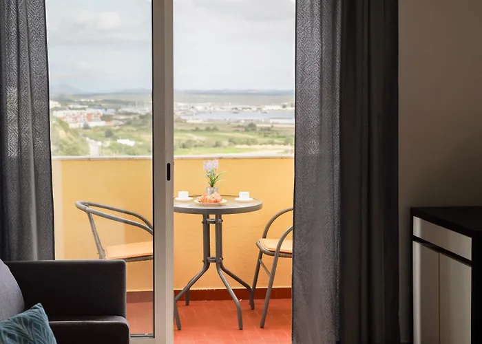 Appartement Lovely Beira Mar T2 Da Rocha *