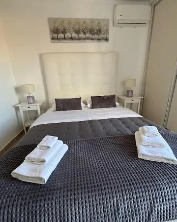 Lovely Beira Mar Da Rocha Apartment